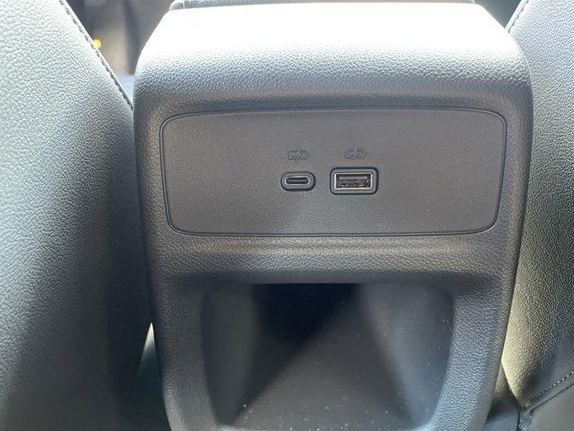 new 2025 Buick Envista car, priced at $26,144