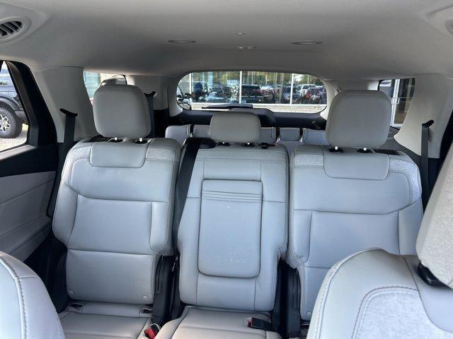 new 2025 Ford Explorer car, priced at $42,084