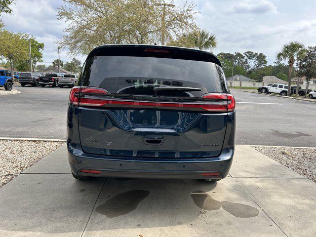 new 2025 Chrysler Pacifica car, priced at $51,566