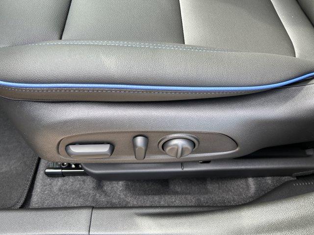 new 2025 Buick Envista car, priced at $27,806