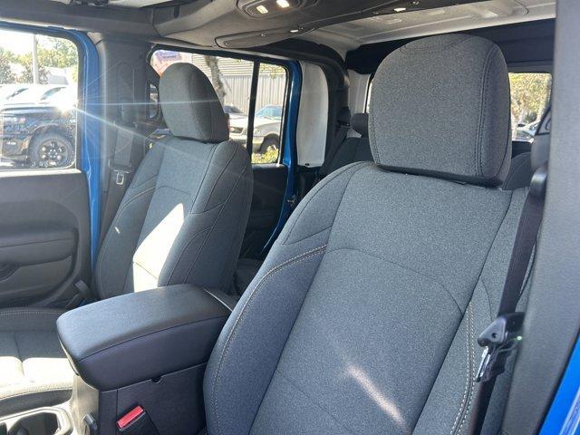 new 2025 Jeep Gladiator car, priced at $46,566