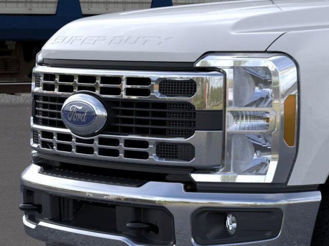 new 2025 Ford F-350 car, priced at $73,925