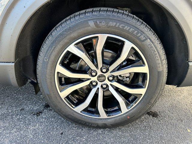 new 2025 Ford Explorer car, priced at $44,928