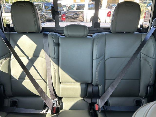 new 2025 Jeep Gladiator car, priced at $59,924