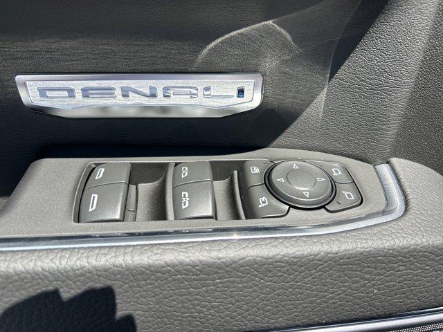 new 2025 GMC Sierra 1500 car, priced at $69,706