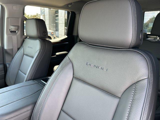 new 2025 GMC Sierra 1500 car, priced at $69,706
