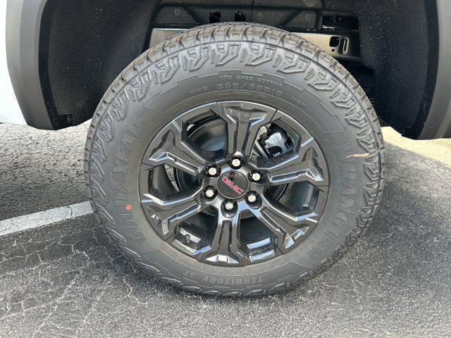 new 2025 GMC Canyon car, priced at $46,019