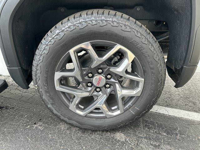 new 2025 GMC Sierra 1500 car, priced at $56,075