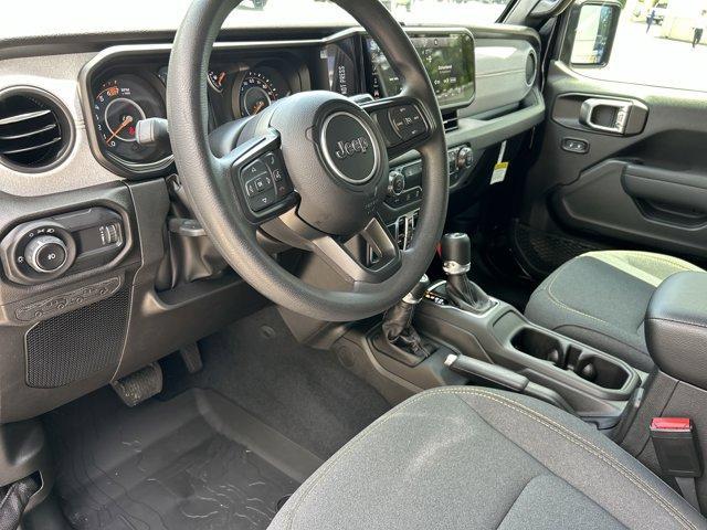 new 2025 Jeep Wrangler car, priced at $43,184