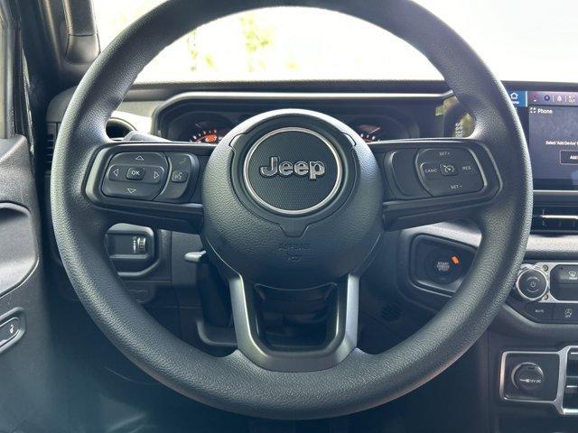 new 2025 Jeep Wrangler car, priced at $43,184