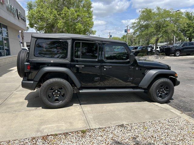 new 2025 Jeep Wrangler car, priced at $43,184
