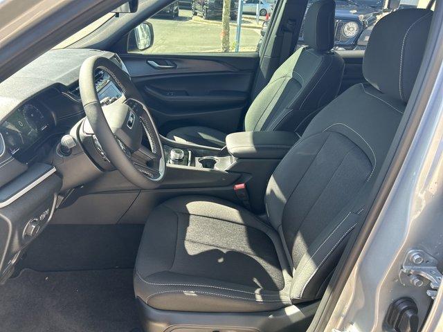 new 2025 Jeep Grand Cherokee L car, priced at $37,302