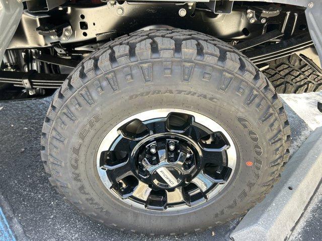 new 2025 Ford F-250 car, priced at $82,843