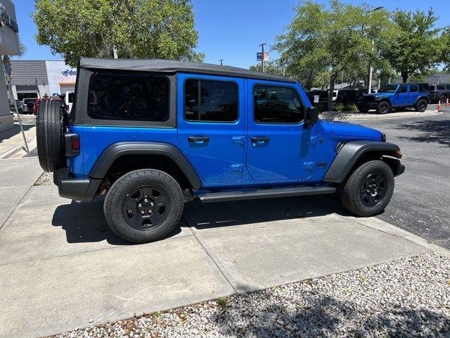 new 2025 Jeep Wrangler car, priced at $41,552