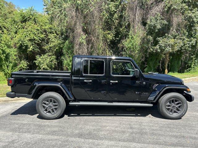 new 2025 Jeep Gladiator car, priced at $48,816