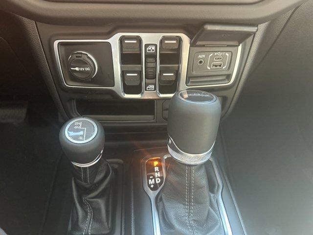 new 2025 Jeep Gladiator car, priced at $48,202