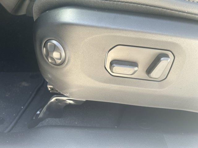 new 2025 Jeep Gladiator car, priced at $48,202