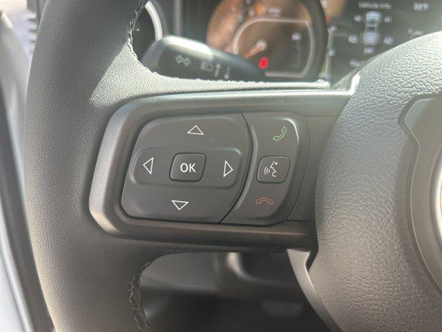 new 2025 Jeep Gladiator car, priced at $48,202