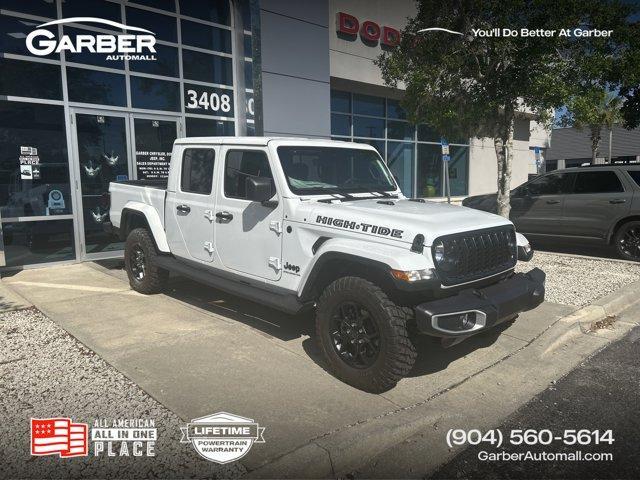 new 2025 Jeep Gladiator car, priced at $48,202