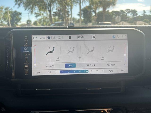 new 2025 Jeep Gladiator car, priced at $48,202