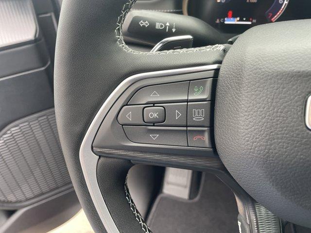 new 2025 Jeep Grand Cherokee car, priced at $38,454