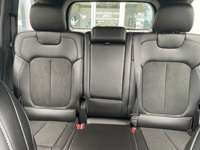 new 2025 Jeep Grand Cherokee car, priced at $38,454