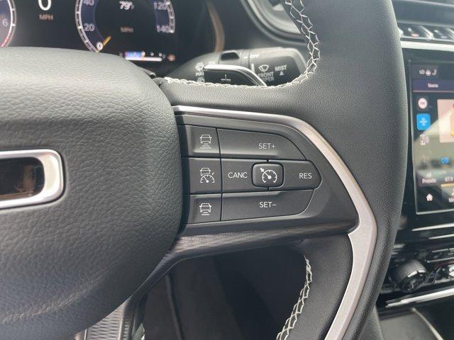 new 2025 Jeep Grand Cherokee car, priced at $38,454