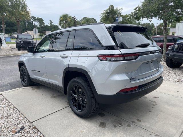 new 2025 Jeep Grand Cherokee car, priced at $38,454
