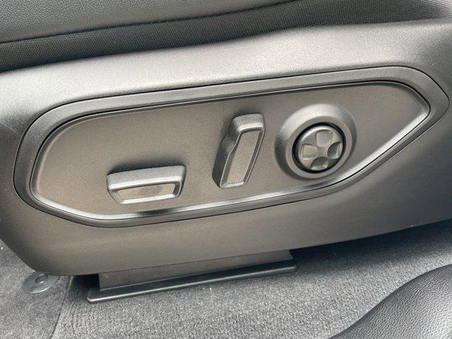 new 2025 Jeep Grand Cherokee car, priced at $38,454