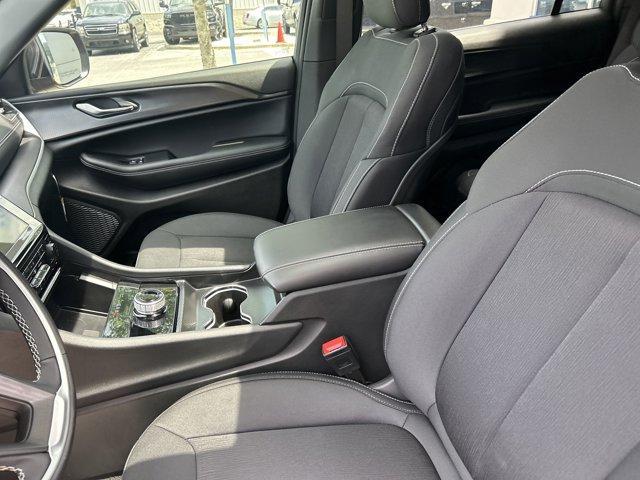 new 2025 Jeep Grand Cherokee L car, priced at $38,897