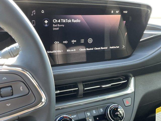 new 2025 Buick Envista car, priced at $26,144