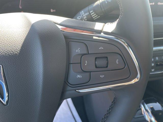 new 2025 Buick Envista car, priced at $26,144