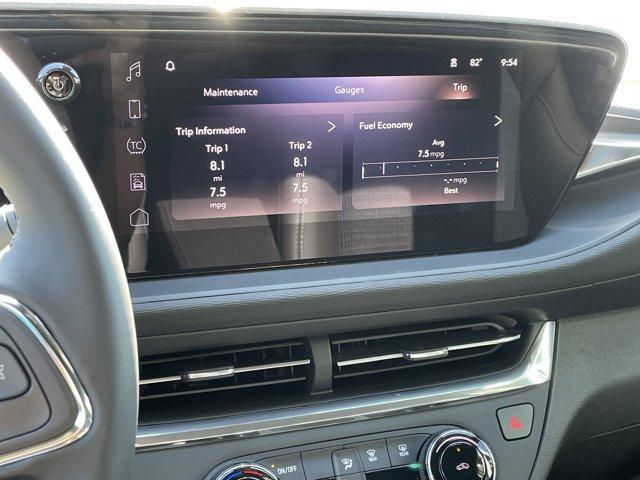 new 2025 Buick Envista car, priced at $26,144