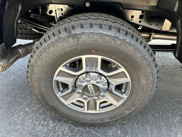new 2025 Ford F-250 car, priced at $82,721