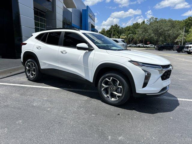 new 2025 Chevrolet Trax car, priced at $23,696