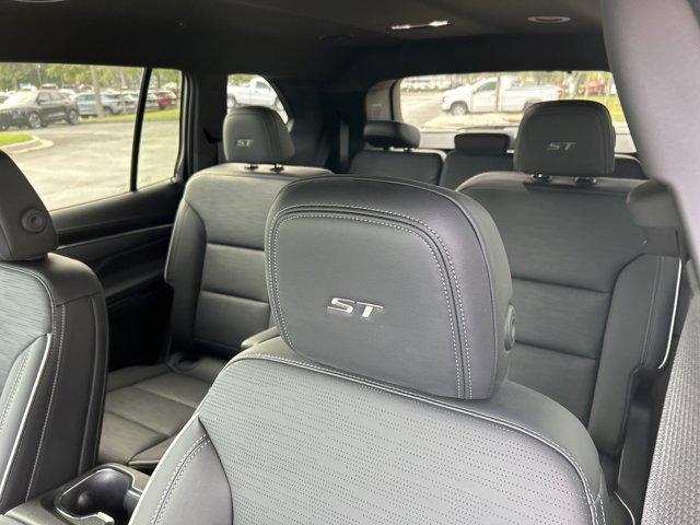 new 2025 Buick Enclave car, priced at $45,121