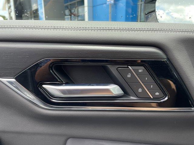 new 2025 GMC Yukon car, priced at $86,612