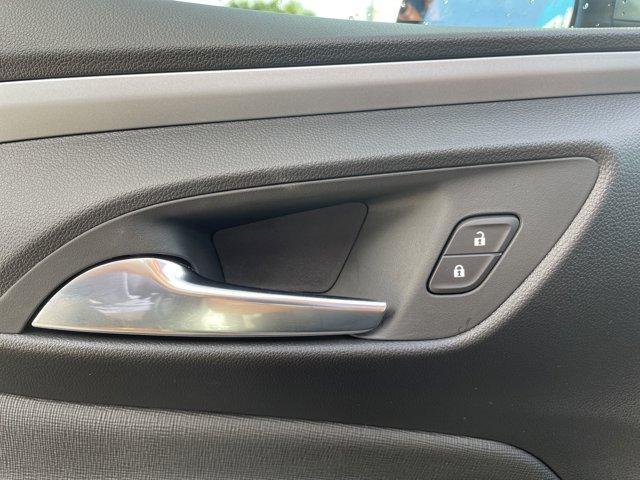 new 2025 Buick Envista car, priced at $26,144