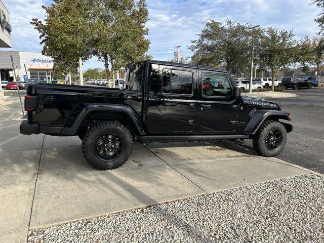 new 2025 Jeep Gladiator car, priced at $46,572