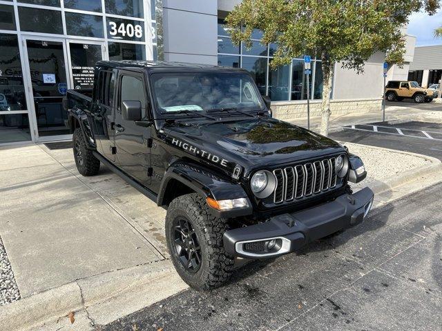 new 2025 Jeep Gladiator car, priced at $46,572