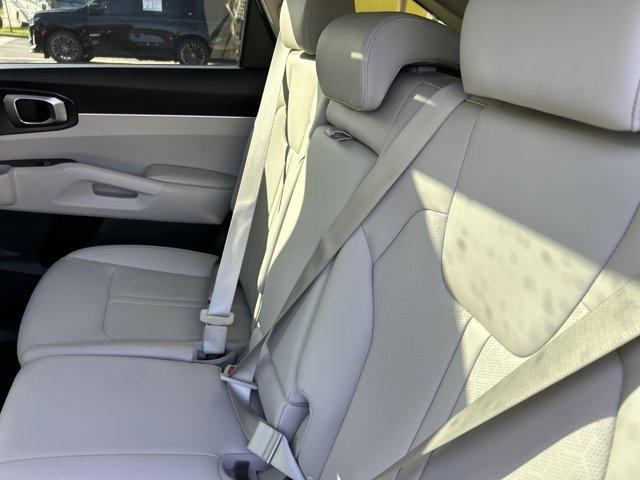 used 2021 Kia Sorento car, priced at $23,891