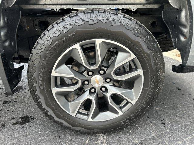 new 2025 Chevrolet Silverado 1500 car, priced at $43,237