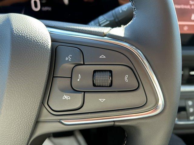 new 2025 Buick Envista car, priced at $22,933