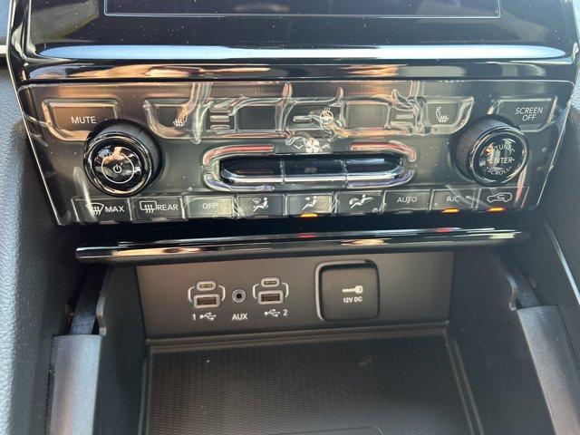 new 2025 Jeep Grand Cherokee L car, priced at $40,190