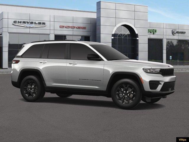 new 2025 Jeep Grand Cherokee car, priced at $44,730