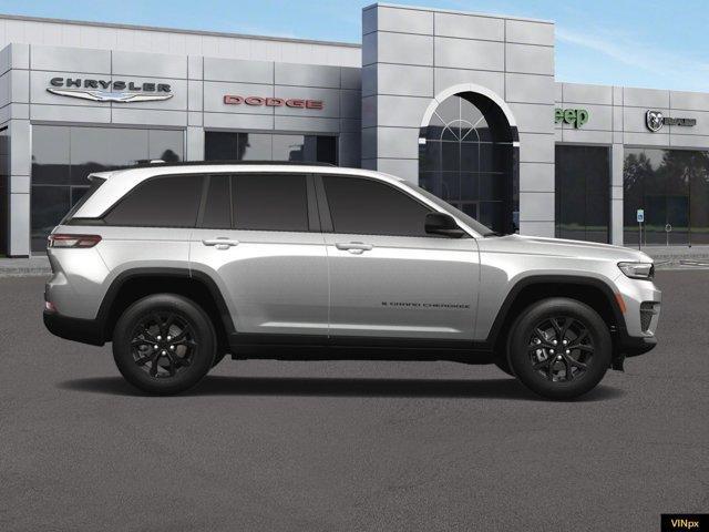 new 2025 Jeep Grand Cherokee car, priced at $44,730