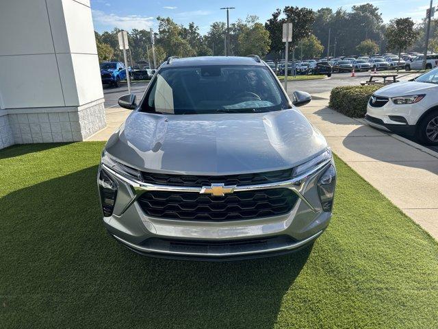 new 2025 Chevrolet Trax car, priced at $23,456