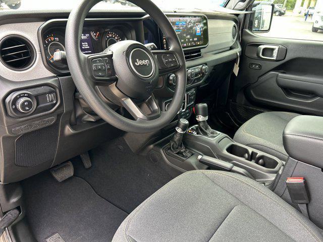 new 2025 Jeep Gladiator car, priced at $41,919