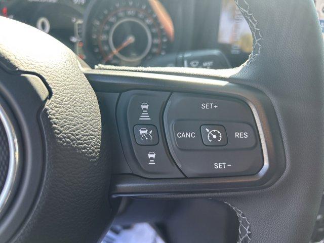 new 2025 Jeep Gladiator car, priced at $48,547