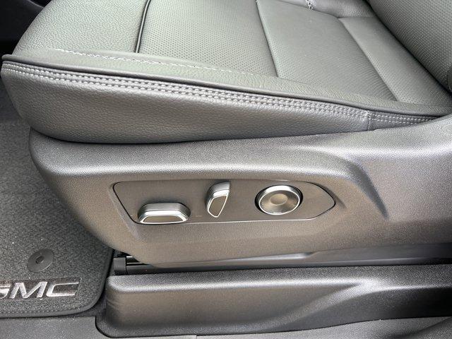 new 2025 GMC Yukon car, priced at $87,898